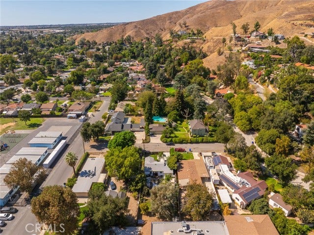 3327 N Crescent, San Bernardino, CA 92405 3327 N Crescent, San Bernardino, CA 92405