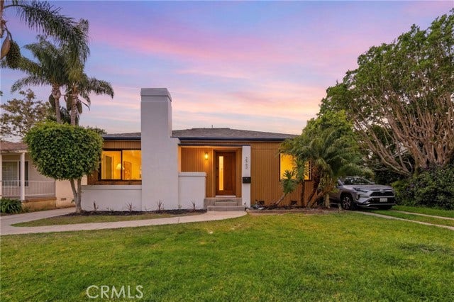 Property photo for 2563 S Bentley, Los Angeles, CA