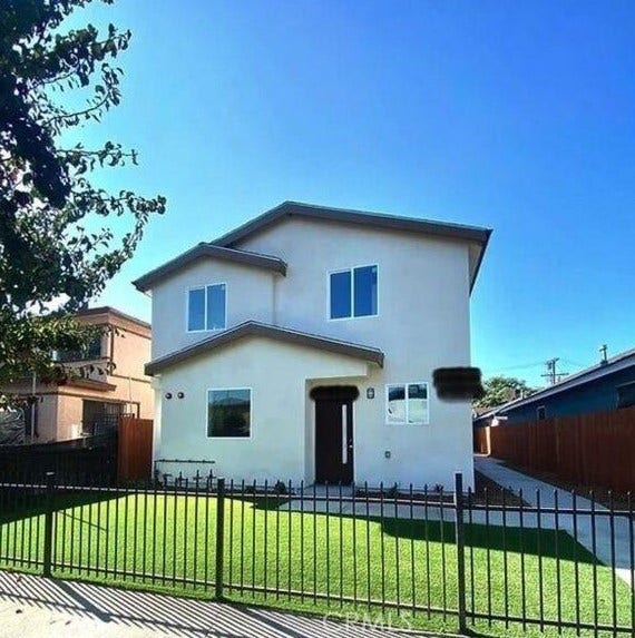 Property photo for 1128 1/2 E 28th, Los Angeles, CA