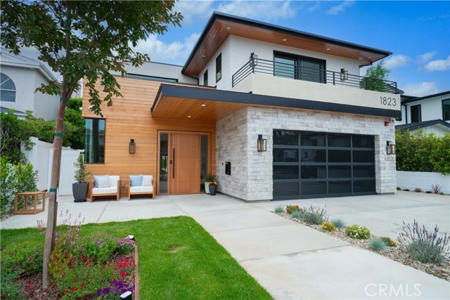 Property photo for 1823 8th ST, Manhattan Beach, CA