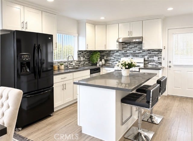 Property photo for 3525 Siskiyou, Los Angeles, CA
