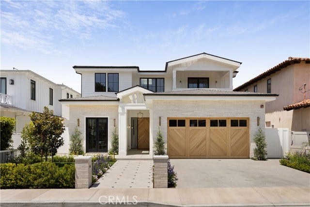 Property photo for 1013 10th ST, Manhattan Beach, CA