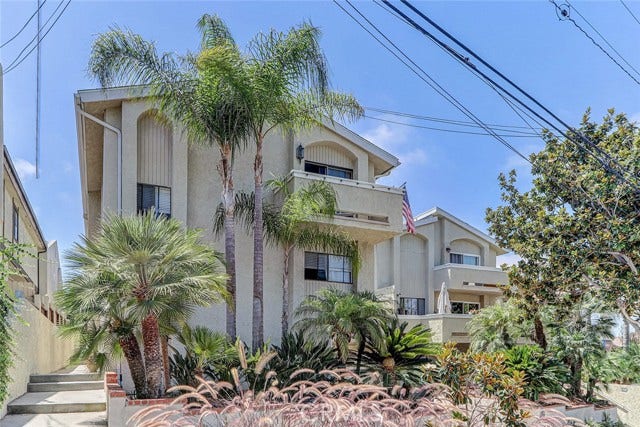Property photo for 107 S Helberta AVE, #4, Redondo Beach, CA