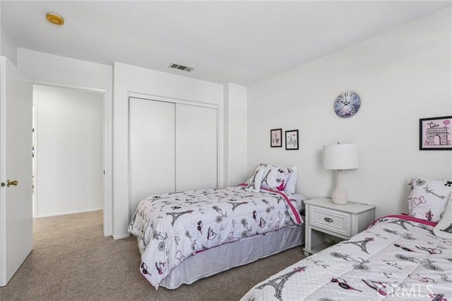 7210 Paseo Del Rio, Commerce, CA 90040 7210 Paseo Del Rio, Commerce, CA 90040