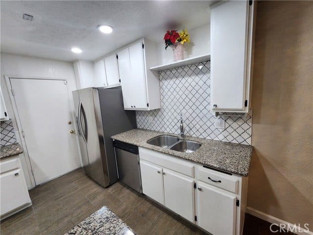 12234 Jasmine CT, Victorville, CA 92395