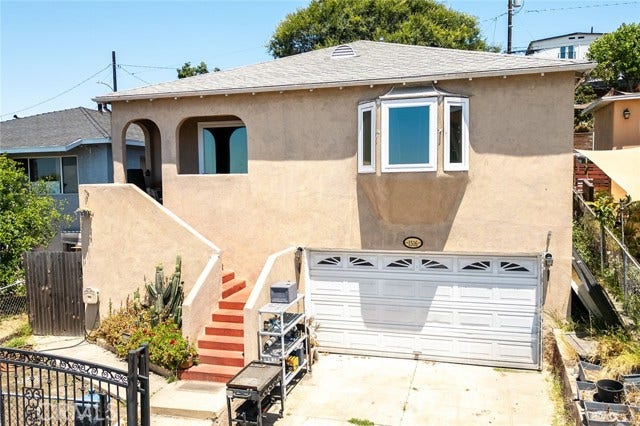 Property photo for 1516 Kurtz, Los Angeles, CA