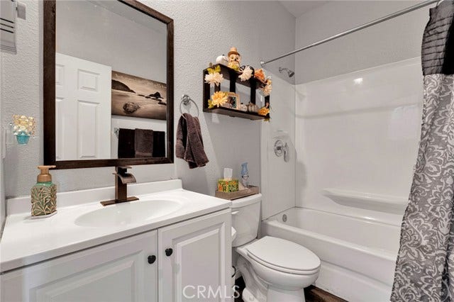 16022 Shawnee LN, Victorville, CA 92394