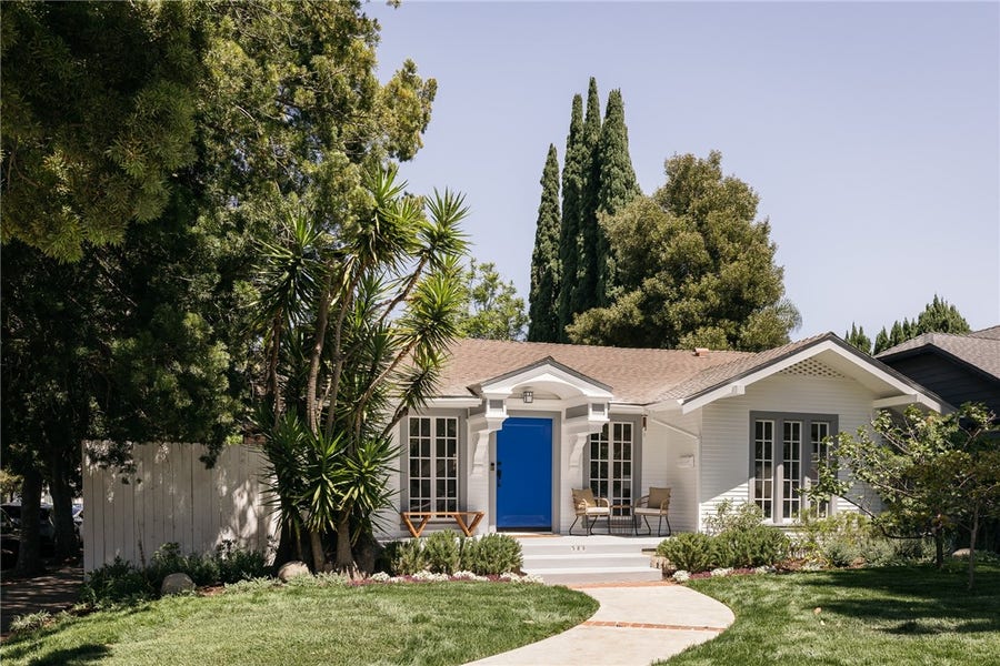 Property photo for 588 N Lucerne, Los Angeles, CA