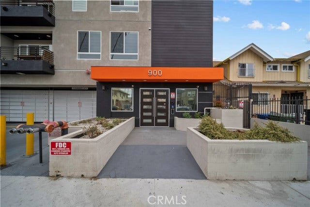 Property photo for 900 S Kenmore AVE, #504, Los Angeles, CA