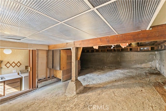 6869 Howard AVE, Nice, CA 95464