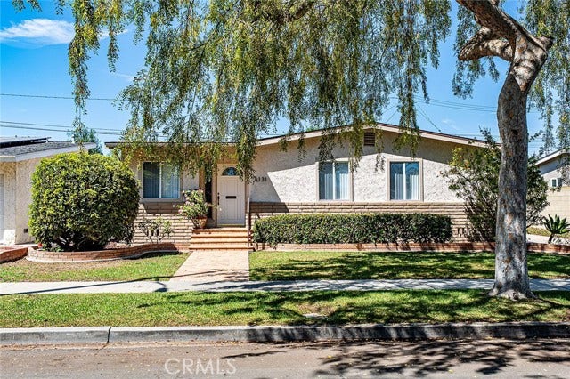 Property photo for 6131 E Benmore, Long Beach, CA