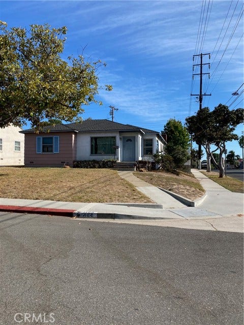 Property photo for 1100 E Acacia AVE, El Segundo, CA