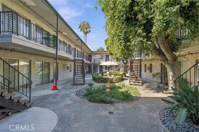 435 N Euclid, Pasadena, CA 91101
