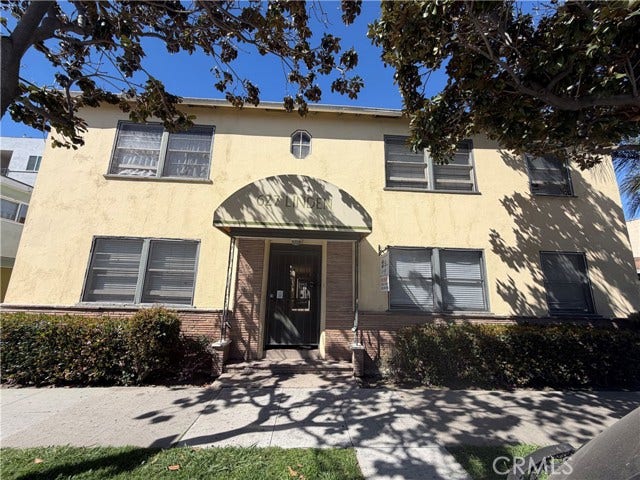Property photo for 627 Linden AVE, #18, Long Beach, CA