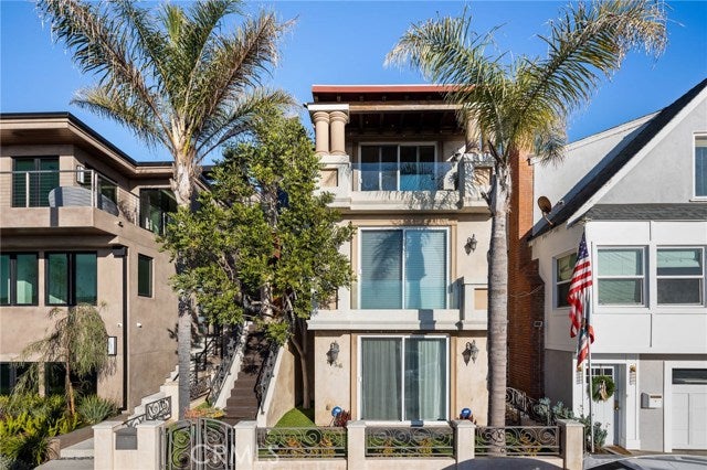 Property photo for 1656 Manhattan Avenue, Hermosa Beach, CA