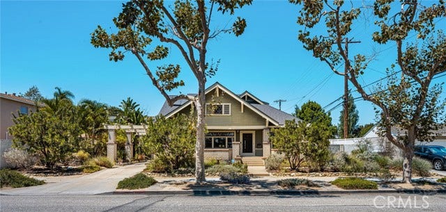 Property photo for 323 E Bixby, Long Beach, CA