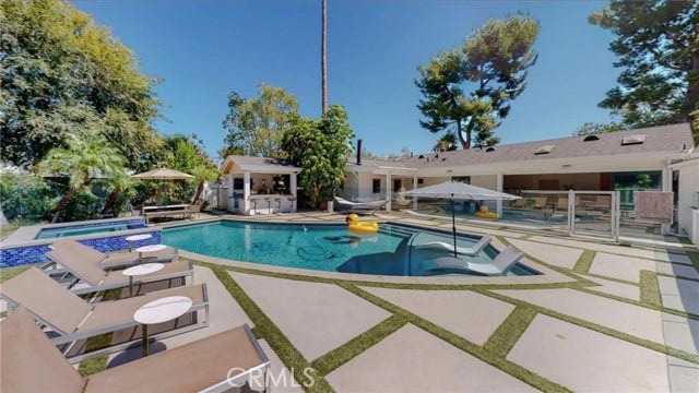 Property photo for 6945 Amestoy, Los Angeles, CA