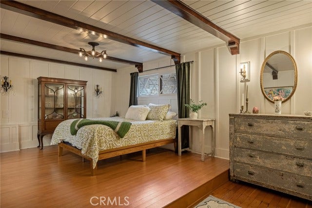 28782 Cedar DR, Lake Arrowhead, CA 92352