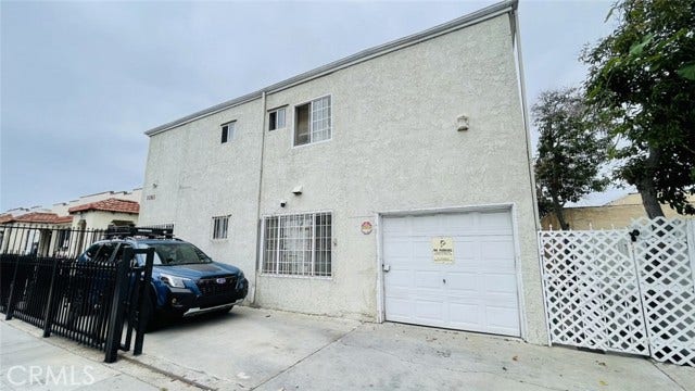 Property photo for 1083 Gaviota AVE, Long Beach, CA