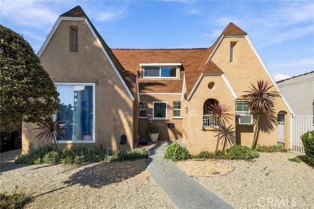 Property photo for 2839 Hillcrest DR, Los Angeles, CA