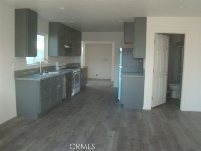 Property photo for 10622 Anzac, Los Angeles, CA