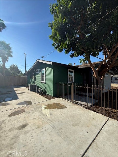 5908 Grand, Riverside, CA 92504
