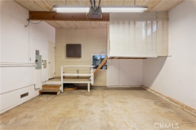 6869 Howard AVE, Nice, CA 95464