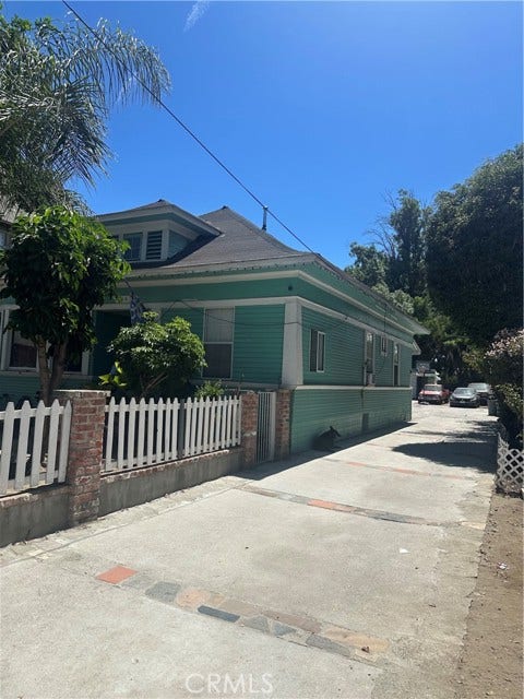 Property photo for 516 E 23rd, Los Angeles, CA