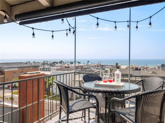 Property photo for 1630 Manhattan Avenue, Hermosa Beach, CA
