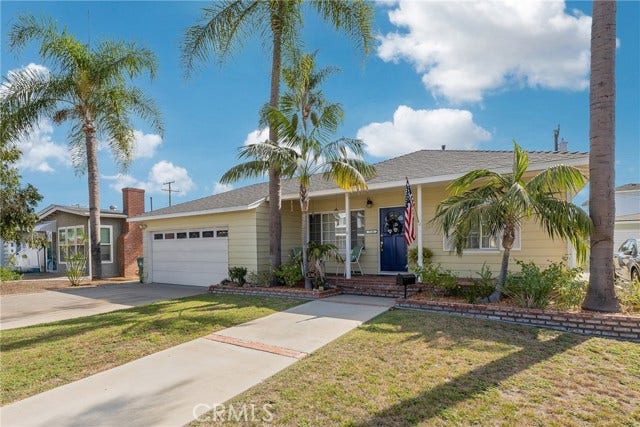 Property photo for 3246 marber AVE, Long Beach, CA