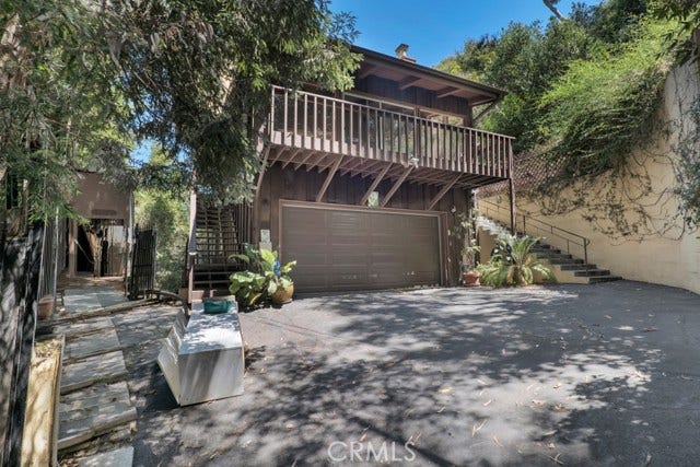 Property photo for 518 Latimer Rd, Santa Monica, CA