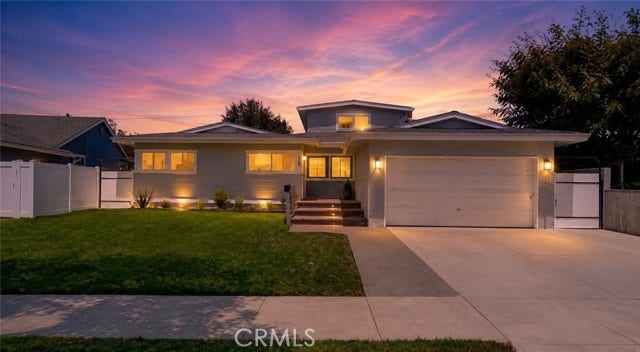 Property photo for 1876 Petaluma Avenue, Long Beach, CA