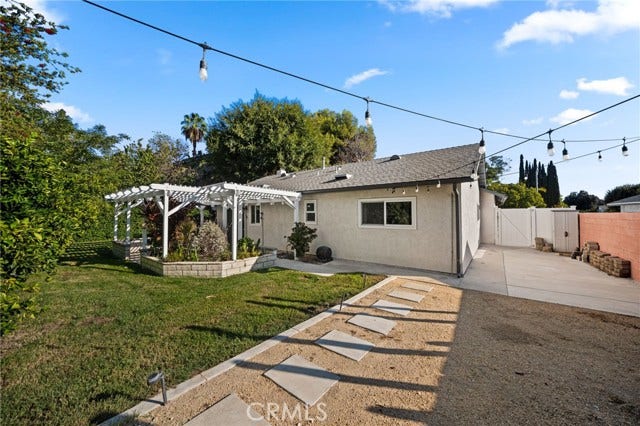 1557 Cambridge AVE, Redlands, CA 92374