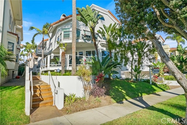Property photo for 727 S Broadway, #E, Redondo Beach, CA