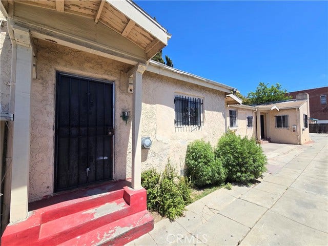 Property photo for 1914 Locust, Long Beach, CA