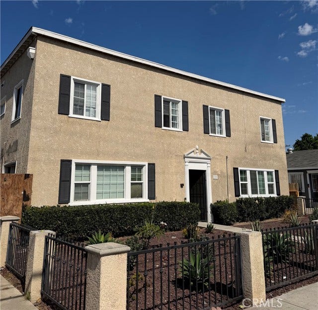 Property photo for 1323 Walnut Ave, Long Beach, CA