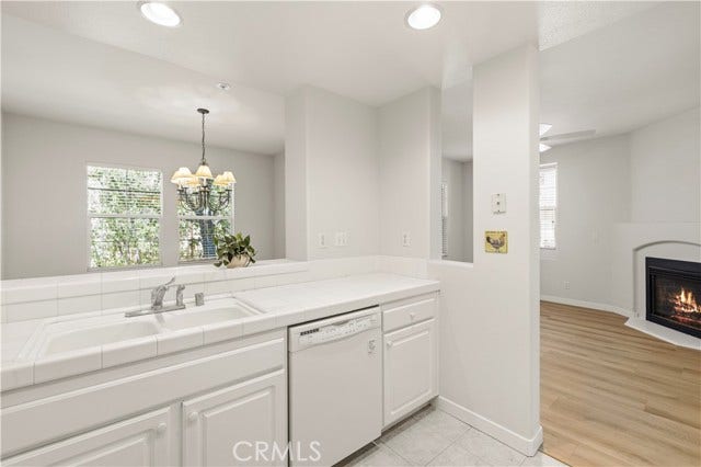 28157 Ashbrook, Valencia, CA 91354