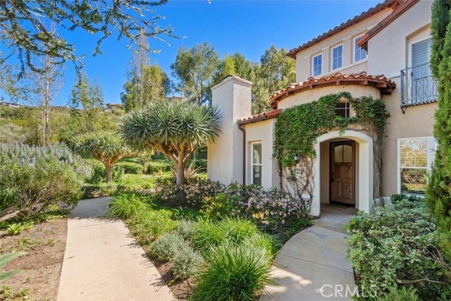 11 Sorrento CT, Newport Coast, CA 92657 Front door 11 Sorrento