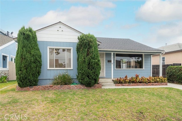 Property photo for 5131 Verdura Avenue, Lakewood, CA