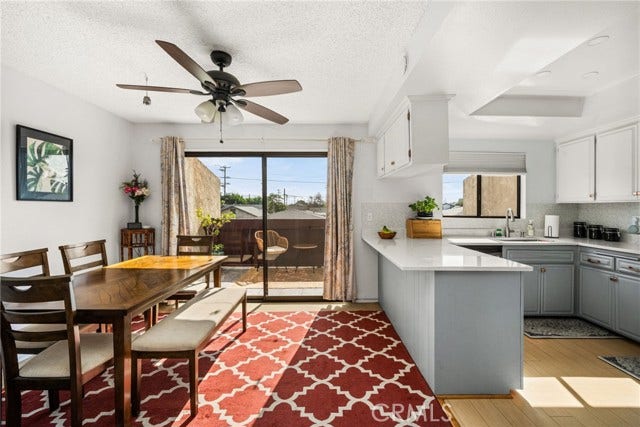 Property photo for 320 W 220th Unit 4, Carson, CA
