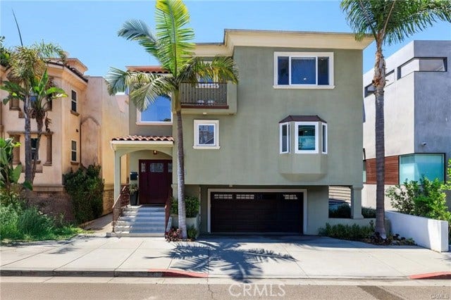 Property photo for 1111 Manhattan AVE, Hermosa Beach, CA
