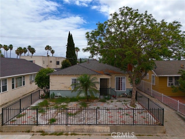 Property photo for 2246 Locust, Long Beach, CA
