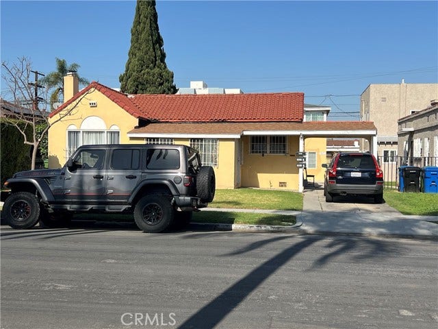 Property photo for 1605 W 87th, Los Angeles, CA