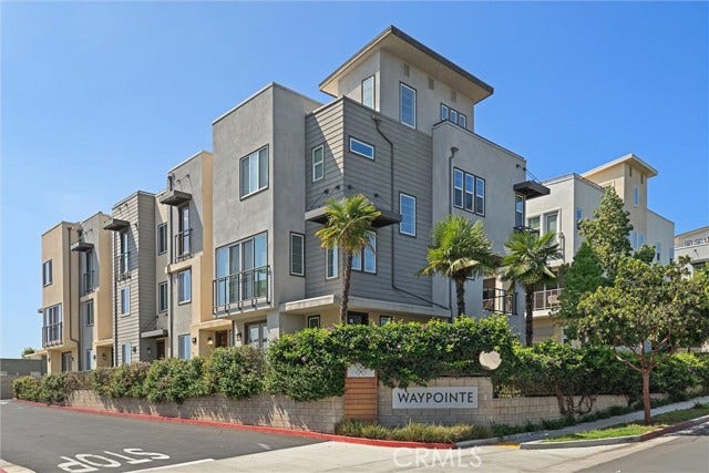 Property photo for 542 E Imperial AVE, El Segundo, CA