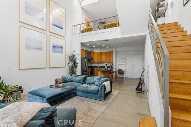 Property photo for 637 E 4th, #B, Long Beach, CA