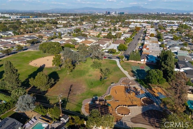 3107 Gibraltar, Costa Mesa, CA 92626