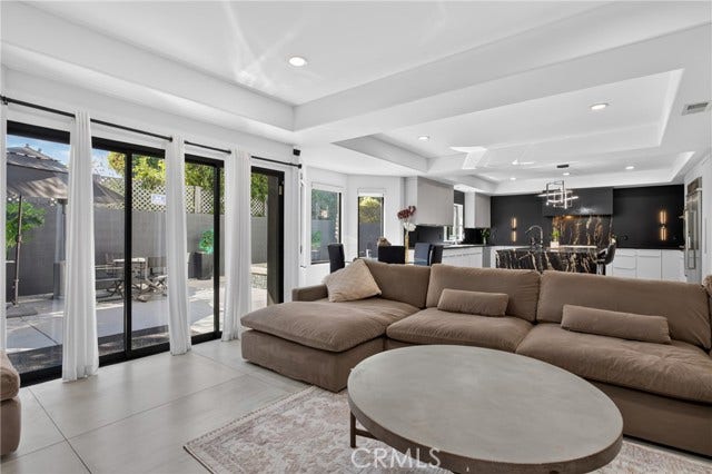 13964 Morrison ST, Sherman Oaks, CA 91423