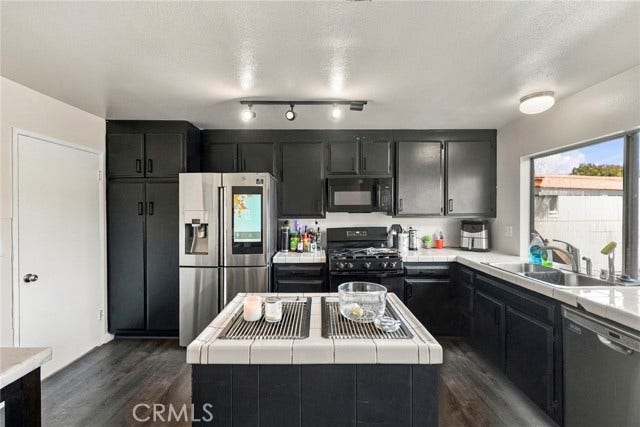 1119 E Gladwick ST, Carson, CA 90746 1119 E Gladwick ST, Carson, CA 90746