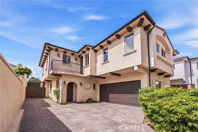 Property photo for 1918 Harriman LN, Redondo Beach, CA