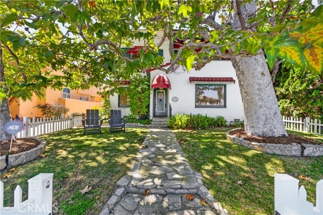Property photo for 323 Park AVE, Long Beach, CA